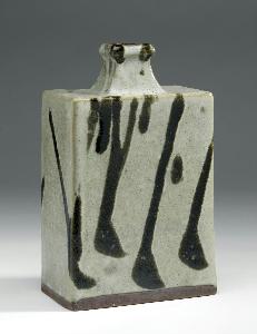 Hamada Shōji - Vase with trailed dark green glaze design