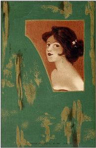 Raphael Kirchner - Girls- heads and shoulders on a green panel